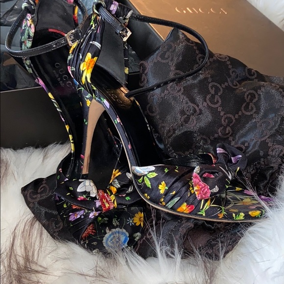 Gucci Black Flora Satin heels (7) - Picture 2 of 7